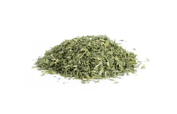alfalfa-leaf-cut-sifted.webp